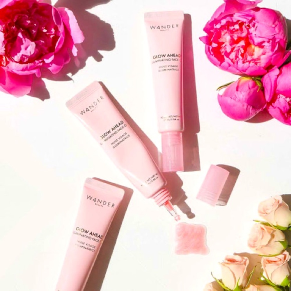 Wander - Glow Ahead illuminating face oil